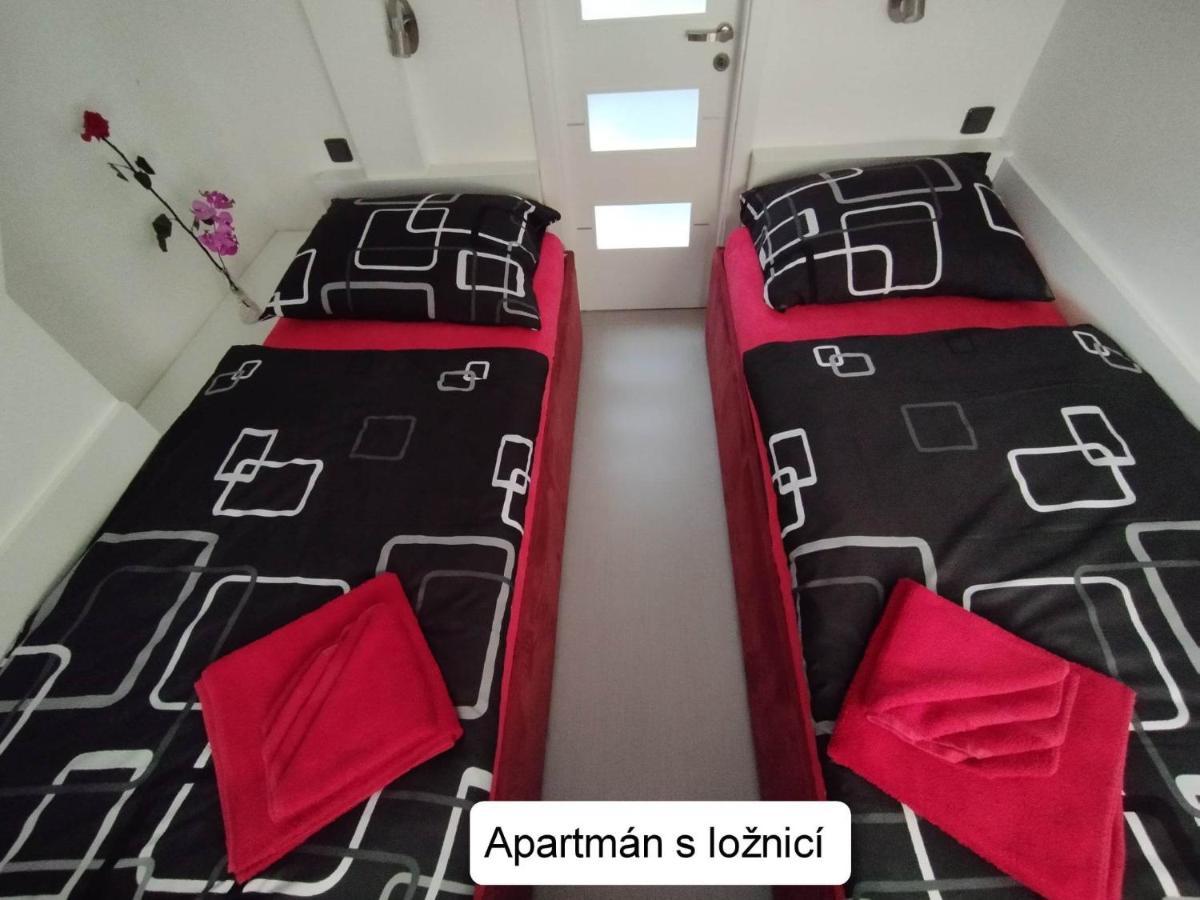 Appartamento Dum Tamara Luhačovice Esterno foto