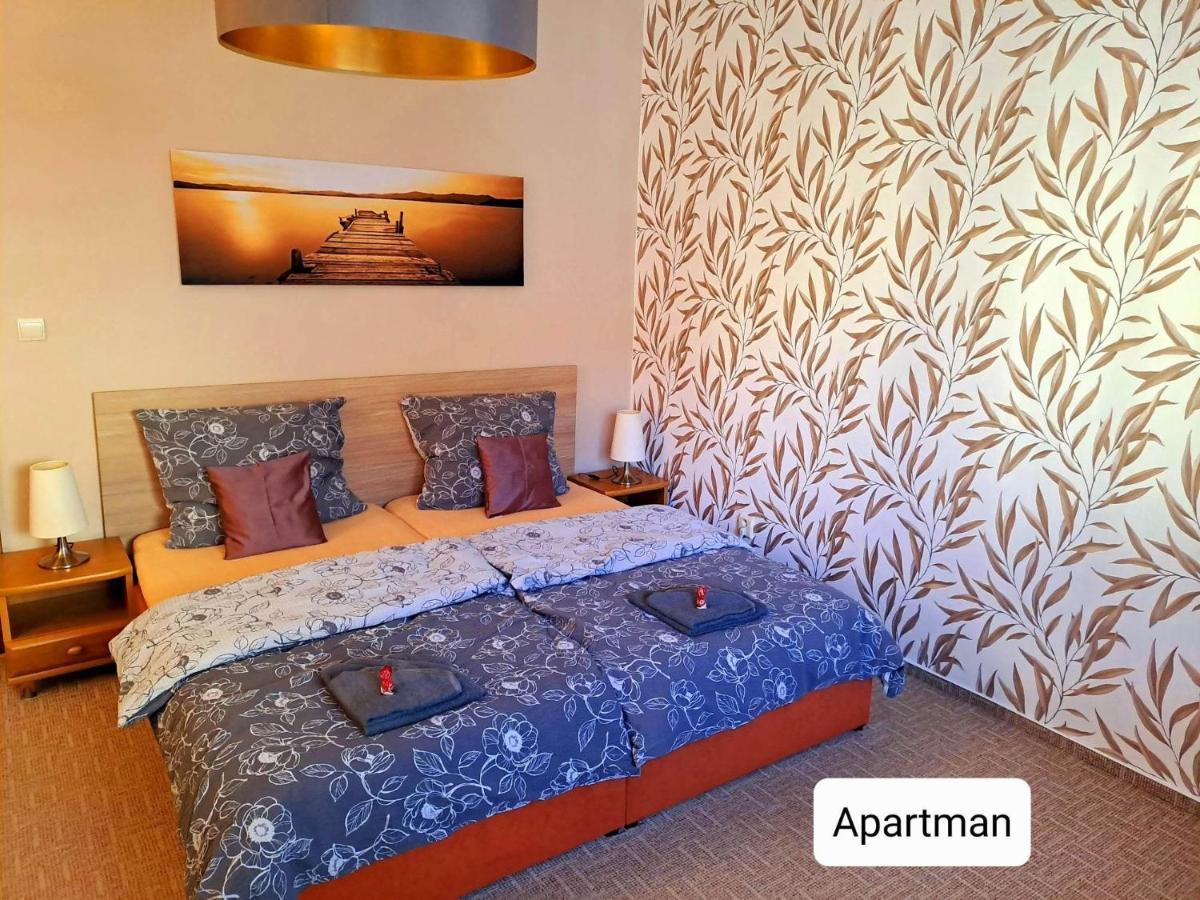 Appartamento Dum Tamara Luhačovice Esterno foto